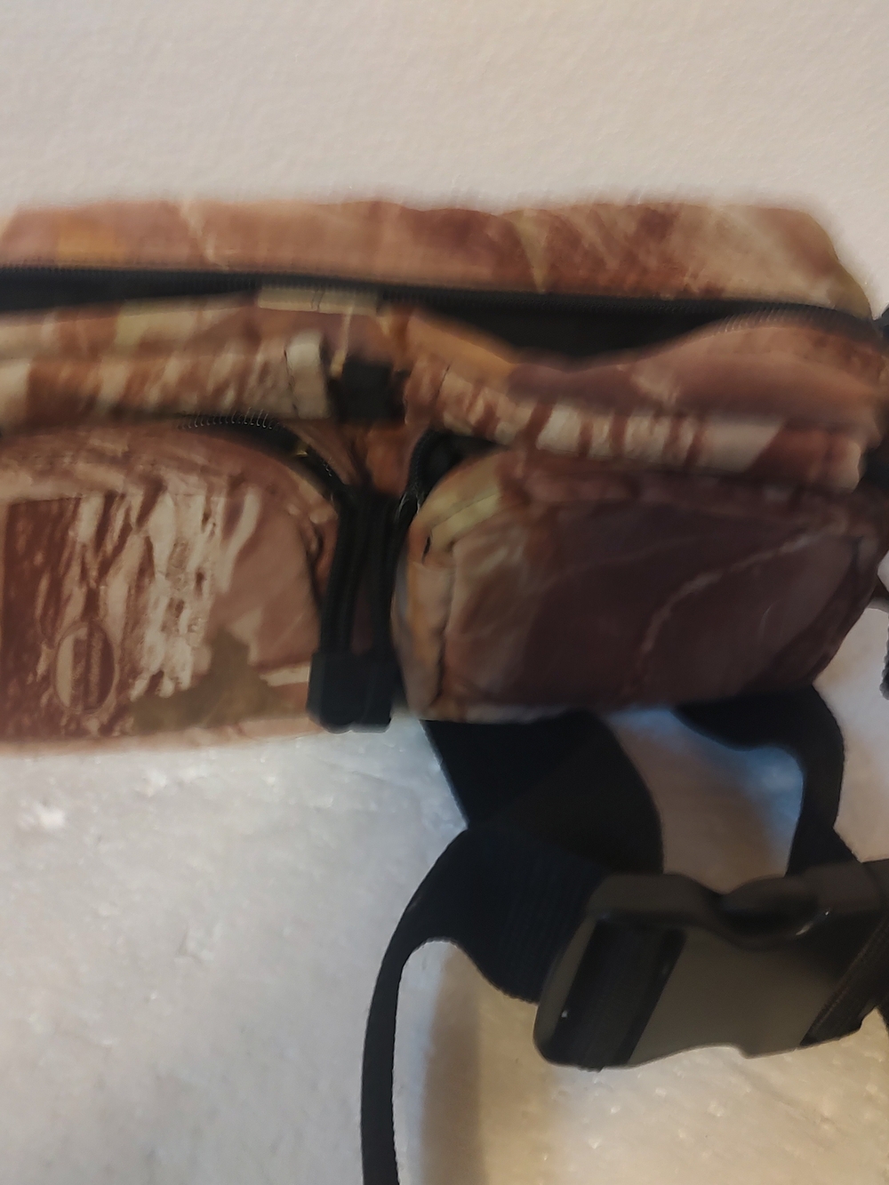 Men's Realtree Brown Camouflage Waist Bag
